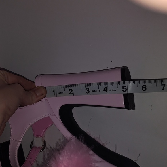 Sugar Thrillz Blushin N Crushin Malabou Heels Size 11 Pink Feathers - Picture 4 of 8